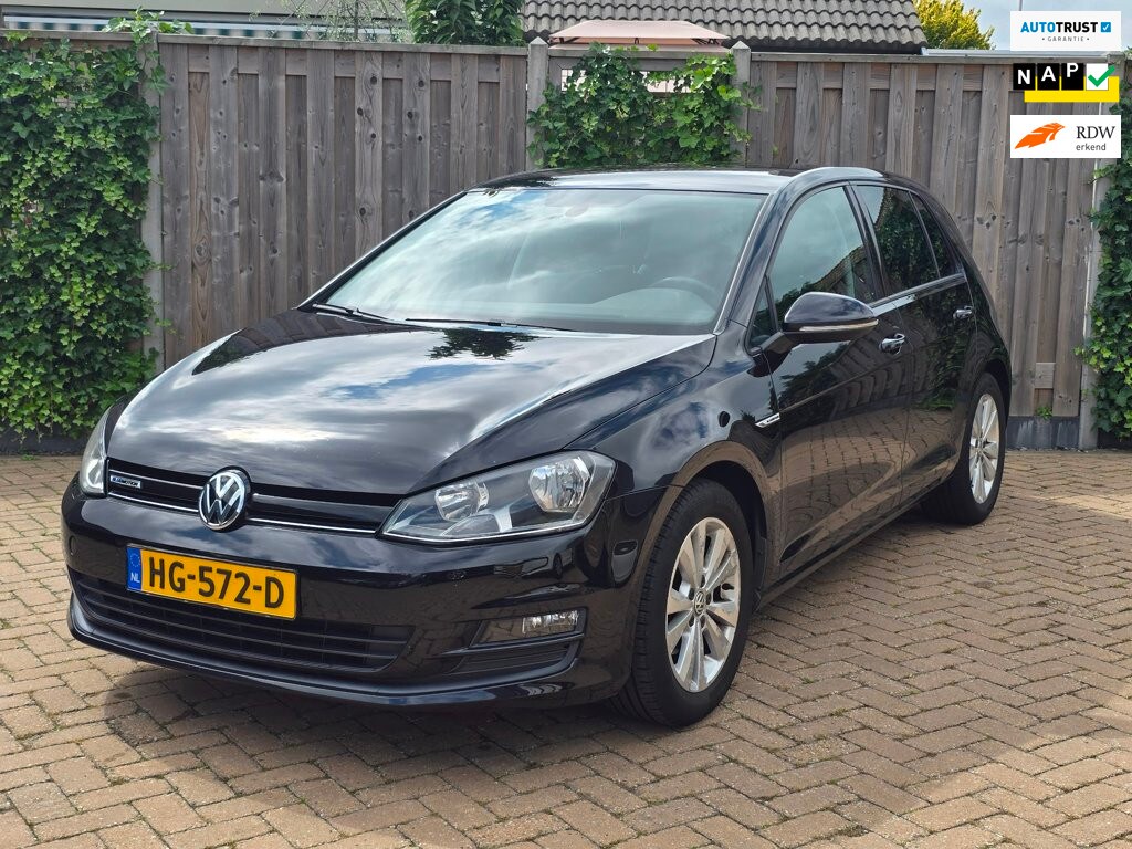 Volkswagen Golf 1.0 TSI Business Edition Connected LMV,PDC,NAV,ECC.
