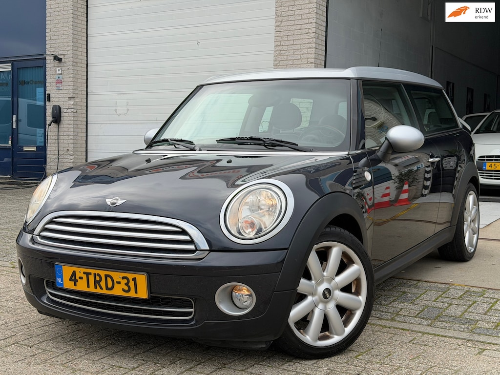 MINI Clubman 1.6 Cooper/ goed onderhouden/ 1jaar apk/ airco/ stoelverwarming/ EL-ramen/ zeer nette auto.