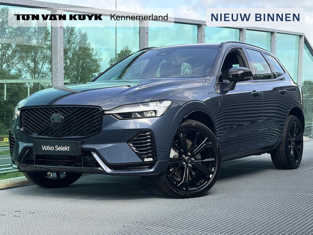 Volvo XC60 2.0 T6 AWD Plug-in hybrid Plus Black Edition / Stoelverwarming - Koeling / Stuurverwarming / Adaptive Cruise Control / 360' parkeersensoren / Harman Kardon / Memory seats / Leer / 350PK / Geïntegreerde zitverhogers / Trekhaak mogelijk /