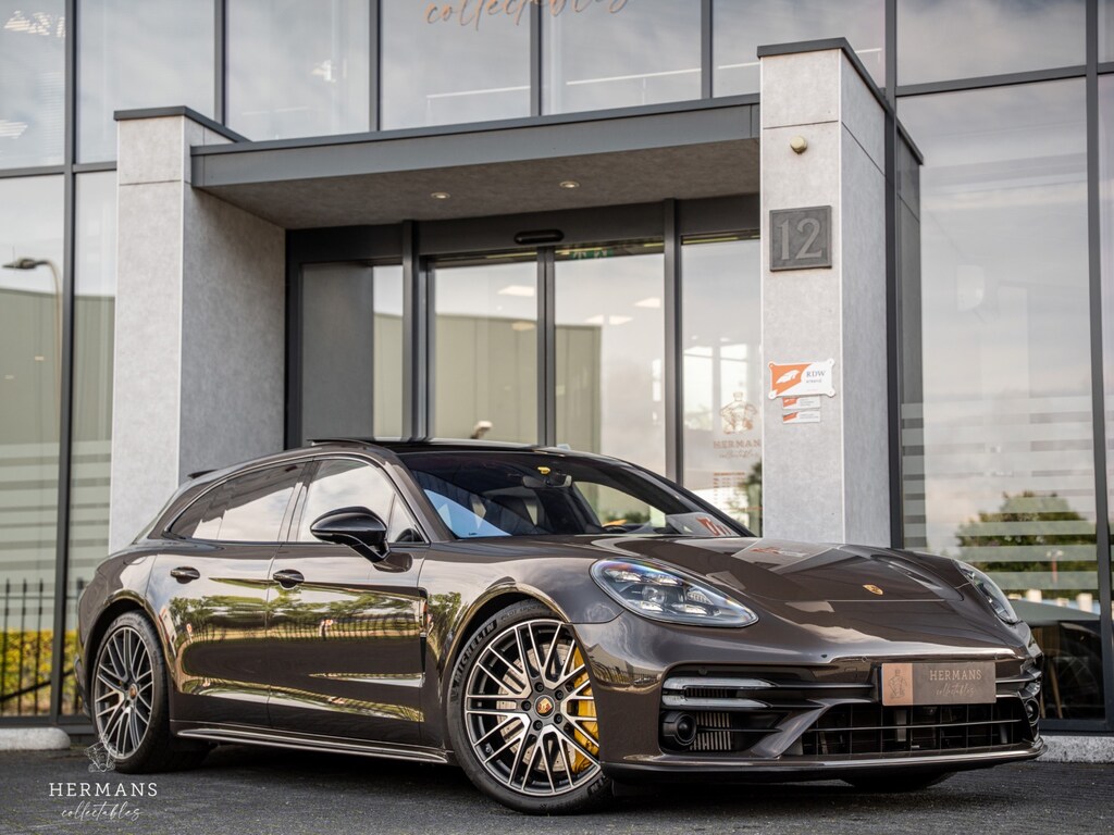 Porsche Panamera Sport Turismo 4.0 Turbo S E-Hybrid / Org. NL / InnoDrive / BOSE / Ceramic / Sport-Design / 360°