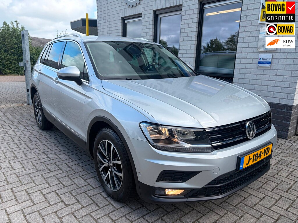 Volkswagen Tiguan 1.5 TSI ACT Comfortline Business / Navigatie / Climate Control / Add. Cruise / Stoelverwarming / Camera
