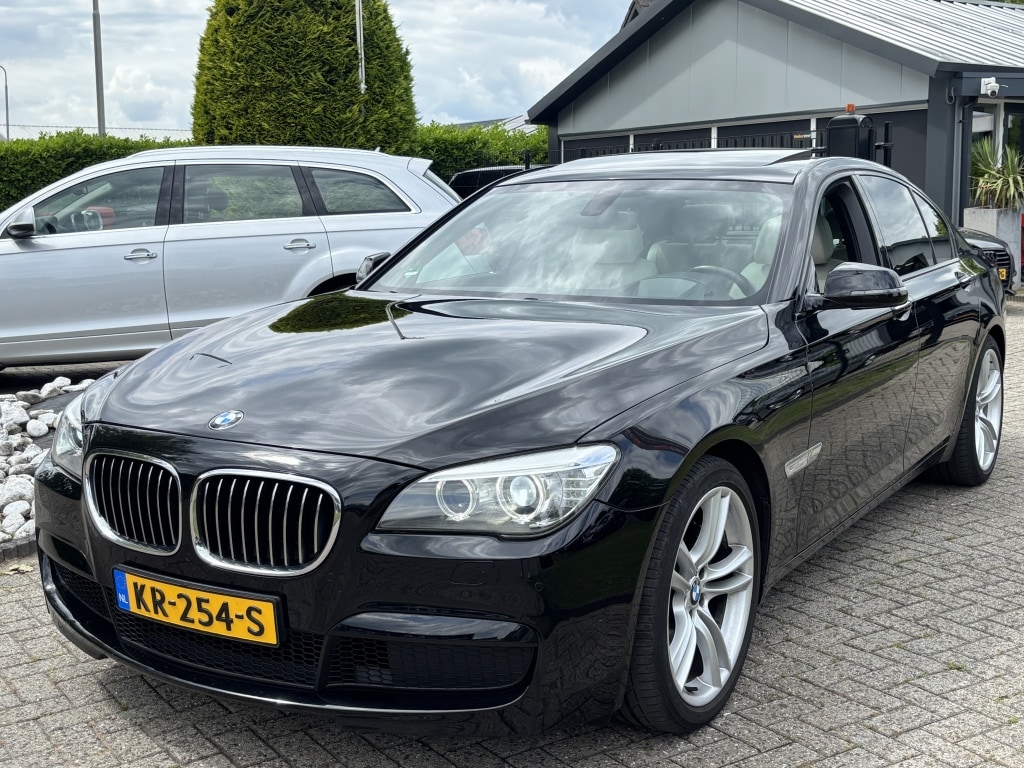 BMW 7-Serie 740i High Exe 2012 Facelift M-Pakket Schuifdak Vol Opties