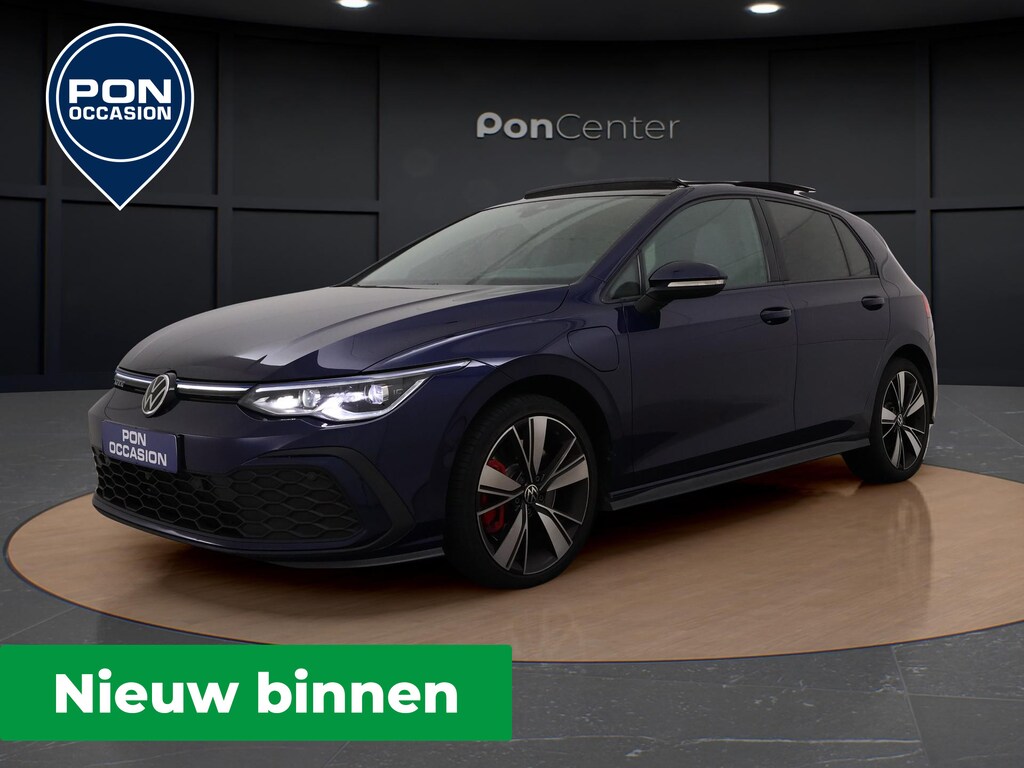 Volkswagen Golf 1.4 eHybrid GTE | Pano Dak | Head-up Display | Camera | Side Assist | ACC | Stuur-/Stoelverwarming | Matrix LED | Spiegelpakket | 18'' |