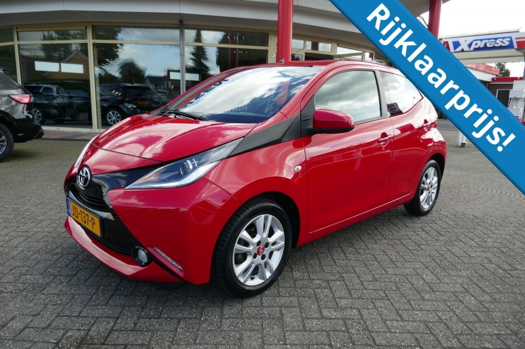 Toyota Aygo 1.0 VVT-I X-PLAY  CAMERA/AIRCO/GROOT SCHERM/NIEUWE KOPPELING