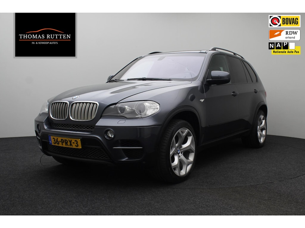 BMW X5 xDrive30d High Executive 2011 | Trekhaak Elektrisch | Schuifkantel Dak | Navigatie | Memory Seats | Climate Control Separaat | Multifunctioneel Stuurwiel | Window Blinds | Nationale Autopas