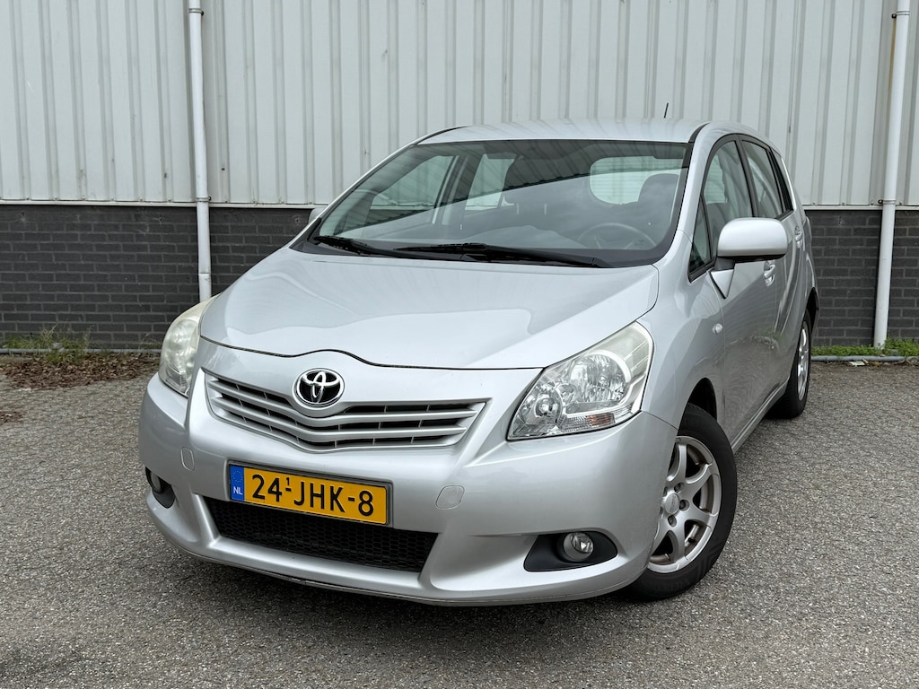 Toyota Verso 1.8 VVT-i Aspiration 7persoons. Cruise Airco PDC Trekhaak