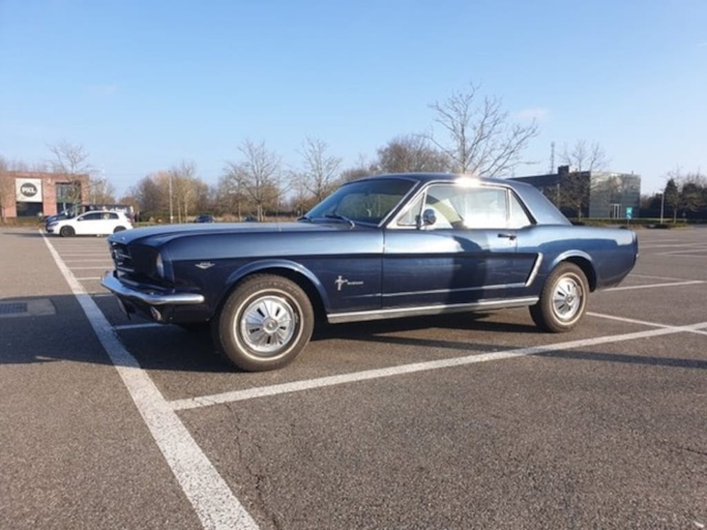 Ford Mustang HARDTOP V8 COUPE C CODE!
