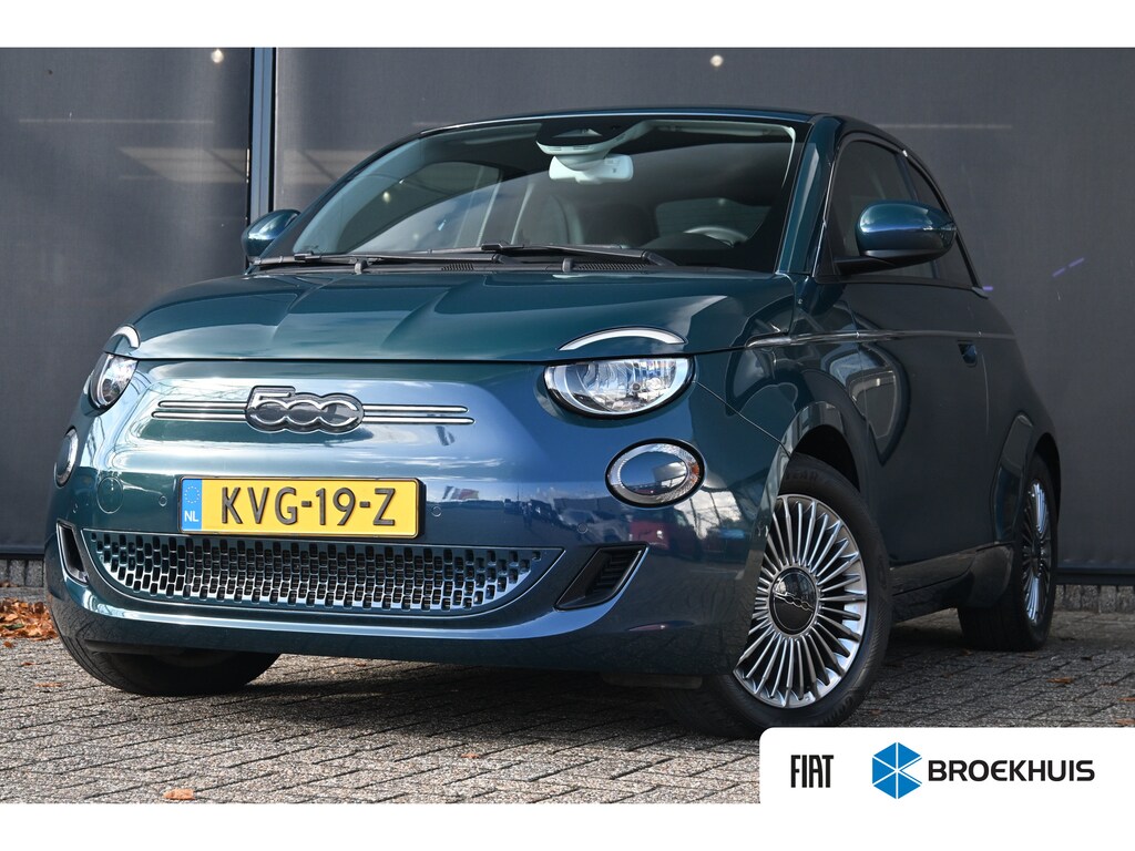 Fiat 500e Icon 42kWh 97,65%SOH! | Navi by App | Achteruitrijcamera | Stoelverwarming | DAB | Cruise Control | Chroom exterieur delen | LMV 16" |