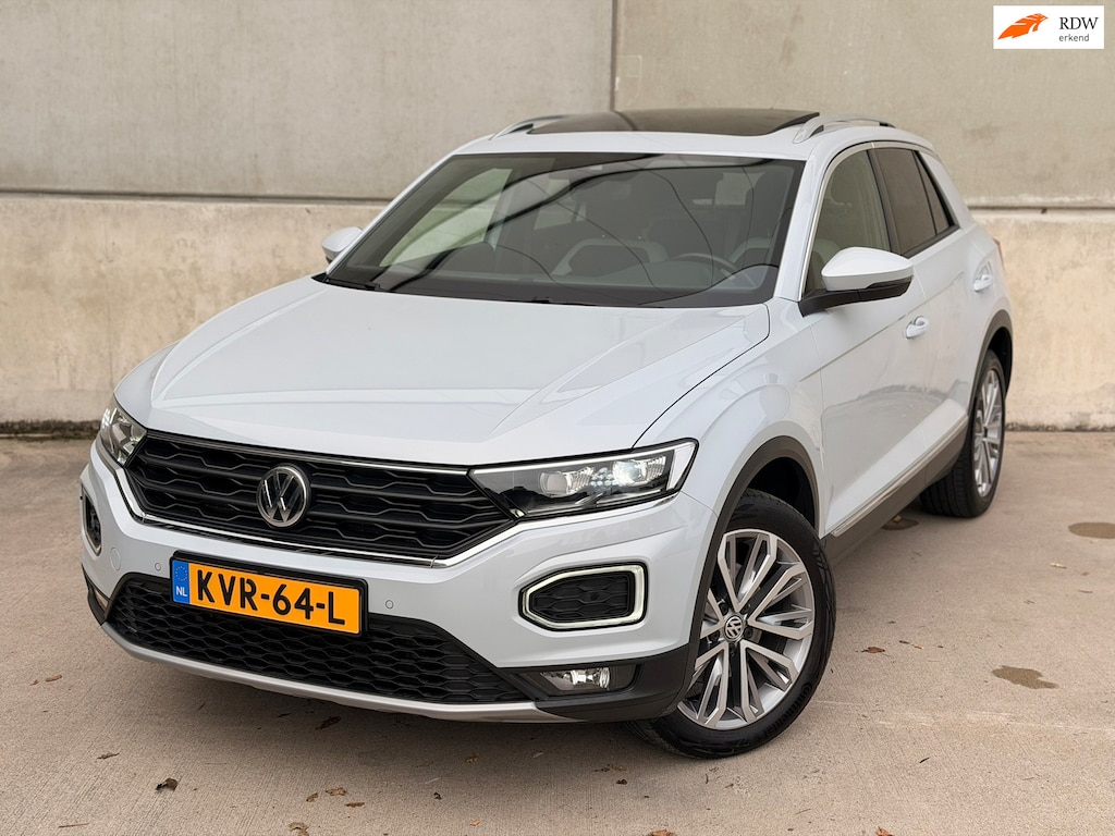 Volkswagen T-Roc 2.0 TSI 4Motion Sport DSG Pano Trekh Virtual Camera DCC