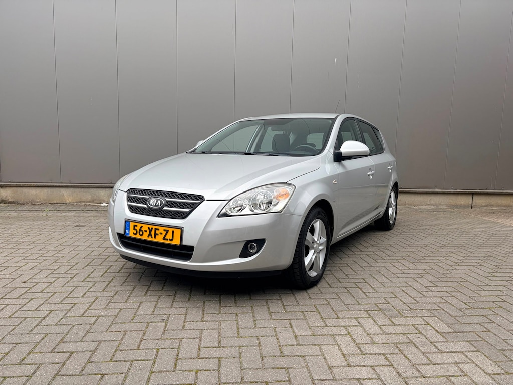 Kia Ceed Cee'd 1.6 X-clusive