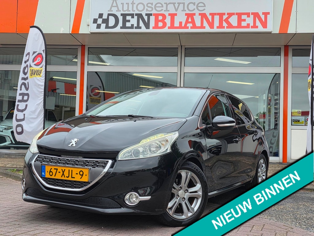 Peugeot 208 1.4 VTi Allure BJ.2012 / Navigatie / Cruise / Clima / Elektr. Pakket / 16"Lmv / Trekhaak !!