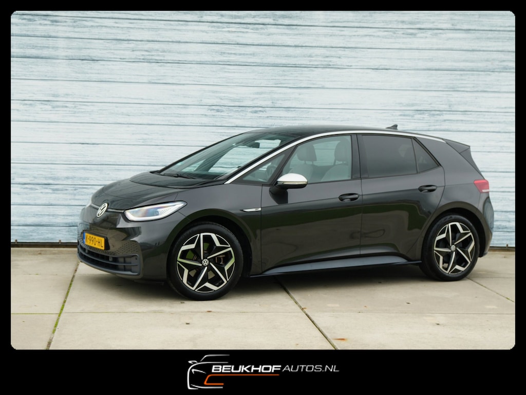 Volkswagen ID.3 First Plus 58 kWh Cam Adapt Cruise Soh 92.4%