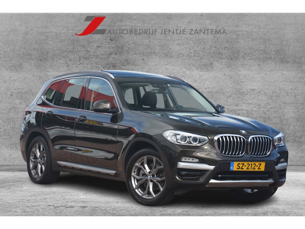 BMW X3 xDrive20i High Executive | Navigatie | Panoramadak | Sportstoelen | Stoelverwarming | Full LED | NL auto!! |