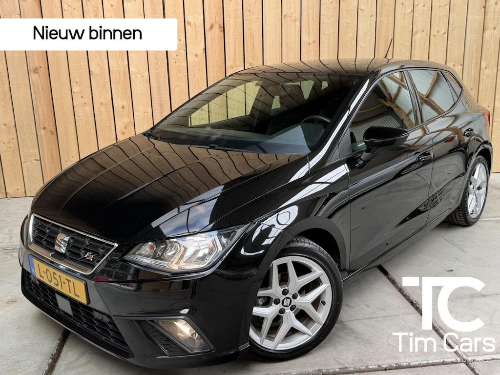 SEAT Ibiza 1.0 TSI FR Business Intense Apple CarPlay/Android Auto | Achteruitrijcamera | Cruise & climate control | DAB ontvanger | Navigatiesysteem | Lichtmetalen velgen | Parkeersensoren voor en achter