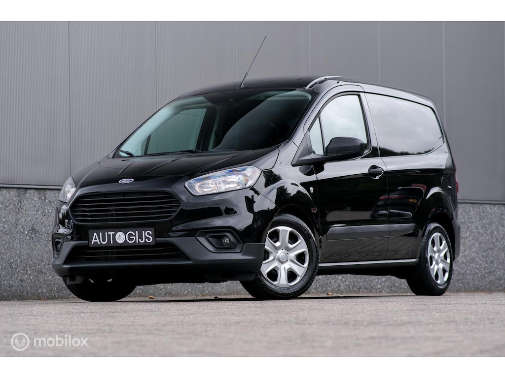 Ford Transit Courier 1.0 Ambiente | Trekhaak | Navigatie | Stoelverwarming | Clima | Cruise | zeer nette bus | benzine | 1e eigenaar |