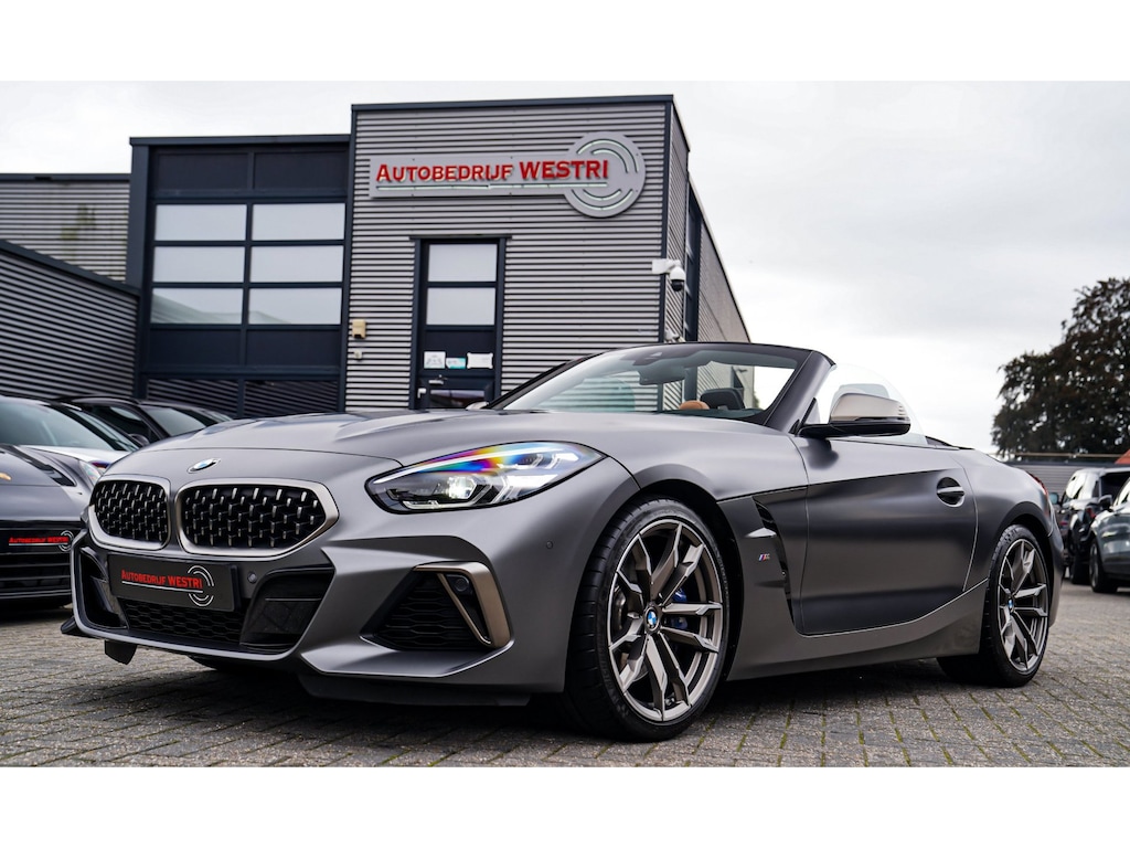 BMW Z4 Roadster M40i First Edition | Harman/Kardon | Frozen grey | LED | Camera | Adaptieve Cruise | HuD | Luxe Leder | NIEUW |