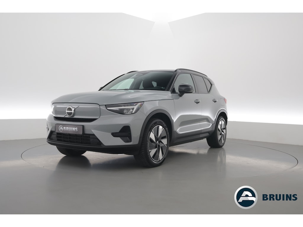 Volvo XC40 Recharge Twin Plus 82 kWh | 535 WLTP | Trekhaak | Stoel + stuurverwarming |