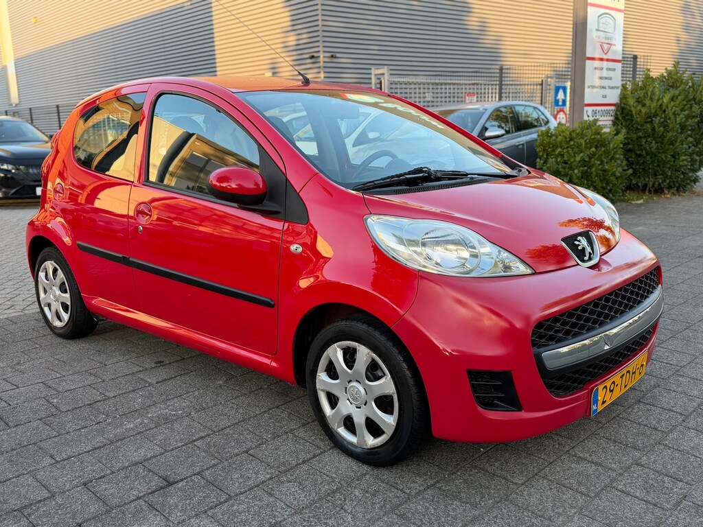 Peugeot 107 1.0-12V XS| NAP | Airco | Nieuwe APK