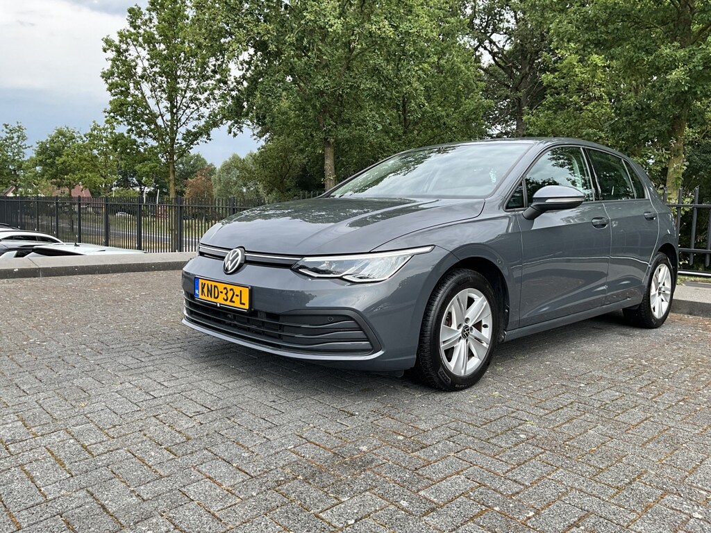 Volkswagen Golf 1.5 TSI 131PK Life Business | LED | Stuur- stoelverw. | ACC | Climate | AppConnect | PDC