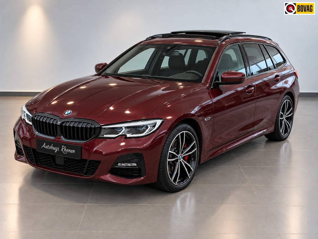 BMW 3-Serie Touring 330e xDrive High Executive / M-sport / Trekhaak / Panoramadak