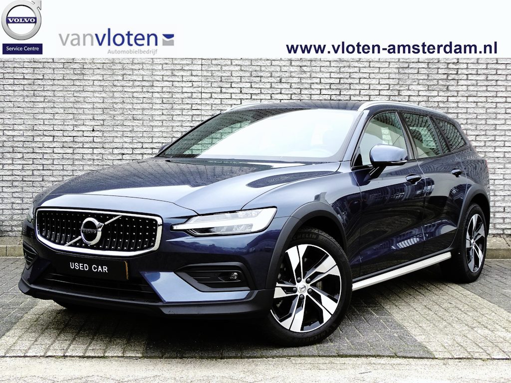 Volvo V60 Cross Country 2.0 B5 AWD Pro | leder | 250pk |