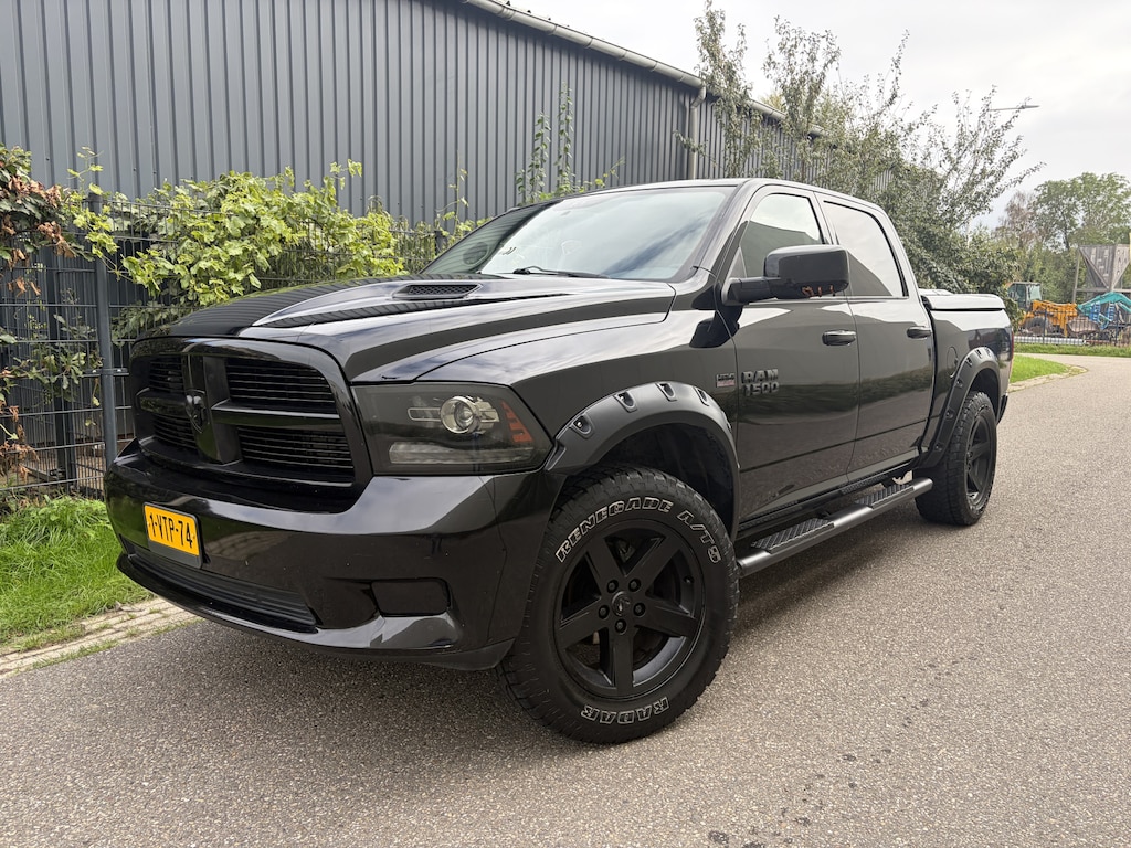 Dodge Ram 1500 5.7 V8 4x4 Crew Cab 5'7 Sport / AUTOMAAT / NAVI / SCHUIFDAK / LPG