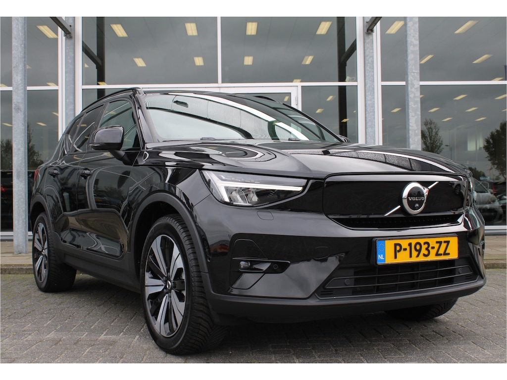 Volvo XC40 232PK Recharge Ultimate 70 kWh | Schuif/kanteldak | H&K Audio | El. stoelen | Pilot Assist | 360 Camera |