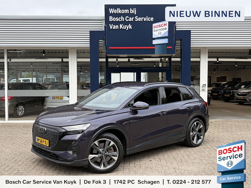 Audi Q4 e-tron 40 Launch edition Advanced 77 kWh / NL-Auto / Vol-Leder / Grote-Accu / Warmtepomp / Elektr.-Stoelen met Geheugen / Stoelverwarming / Matrix-LED / Standkachel / Trekhaak / Apple-Carplay & Android-Auto / Cruise-Control / Climate-Control / Elektr.-Achterklep / DAB Radio-Bluetooth / Navi / PDC / BTW-Auto / Camera-Achter / 20'' LMV / ENZ.