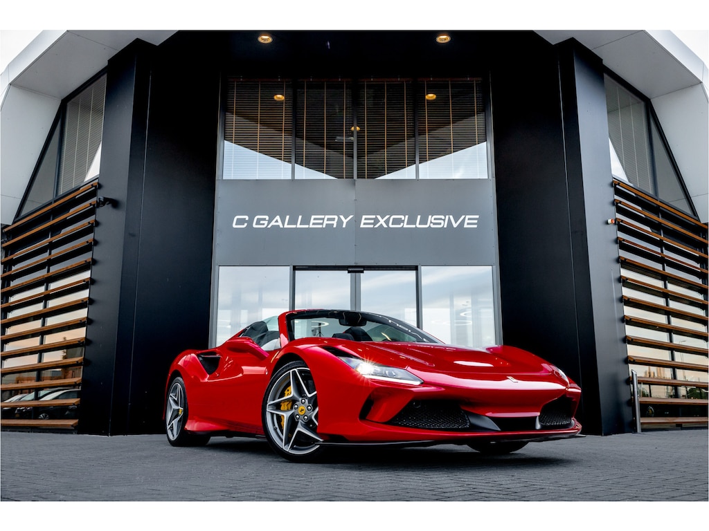 Ferrari F8 Spider 3.9 V8 HELE - Passenger Display | Lift | Carbon