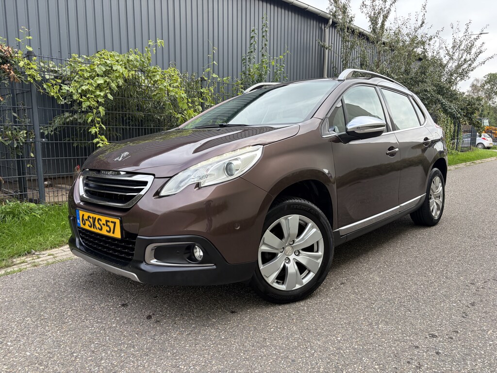Peugeot 2008 1.2 VTi Allure Pack Premium Plus / AIRCO / CRUISE / NAVI