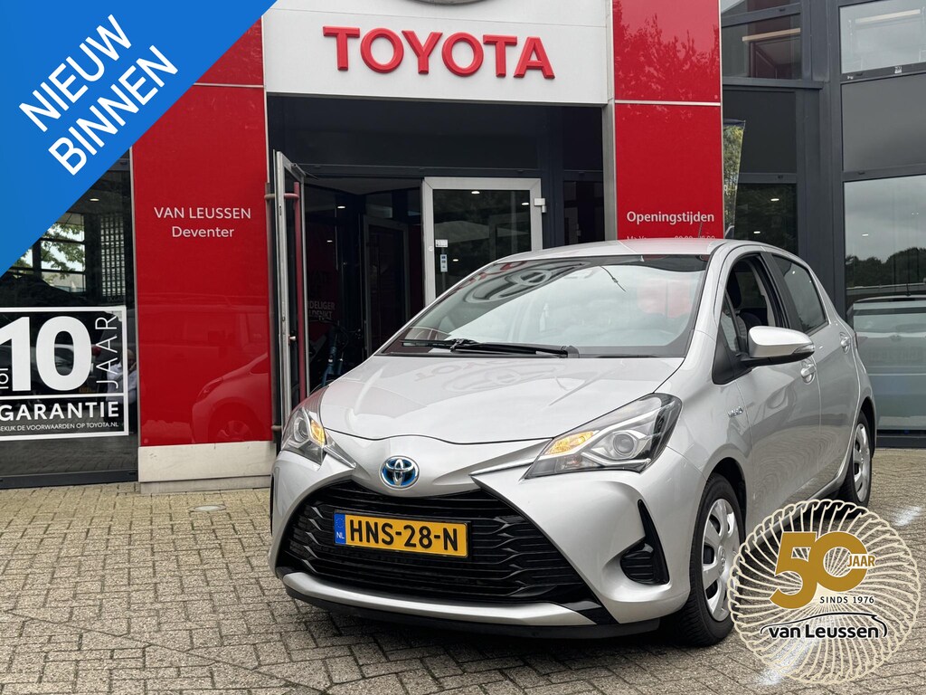 Toyota Yaris 1.5 Hybrid Dynamic PARKEERCAMERA AIRCO NIEUWE ALL-SEASONBANDEN