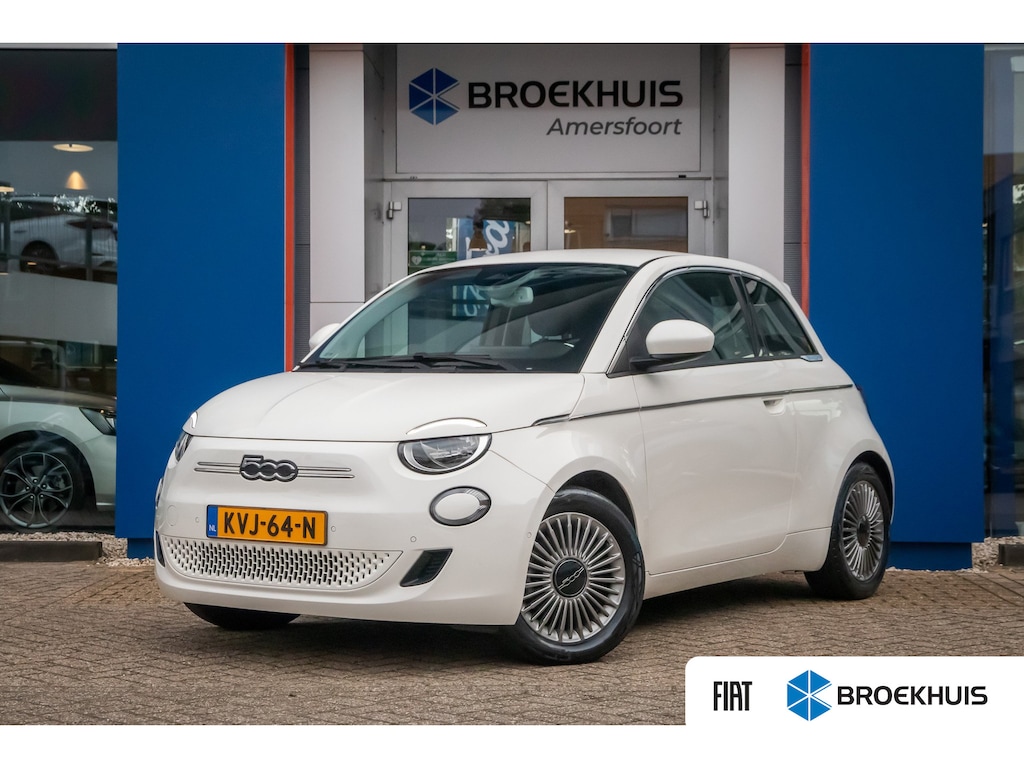 Fiat 500 Icon 42 kWh | Achteruitrijcamera | Cruise Control | Keyless start | Parkeersensoren Voor/Achter | Stoelverwarming | Apple Carplay/Android Auto | Achteruitrijcamera | Apple Carplay/Android Auto|telefoonintegratie premium | Cruise control
