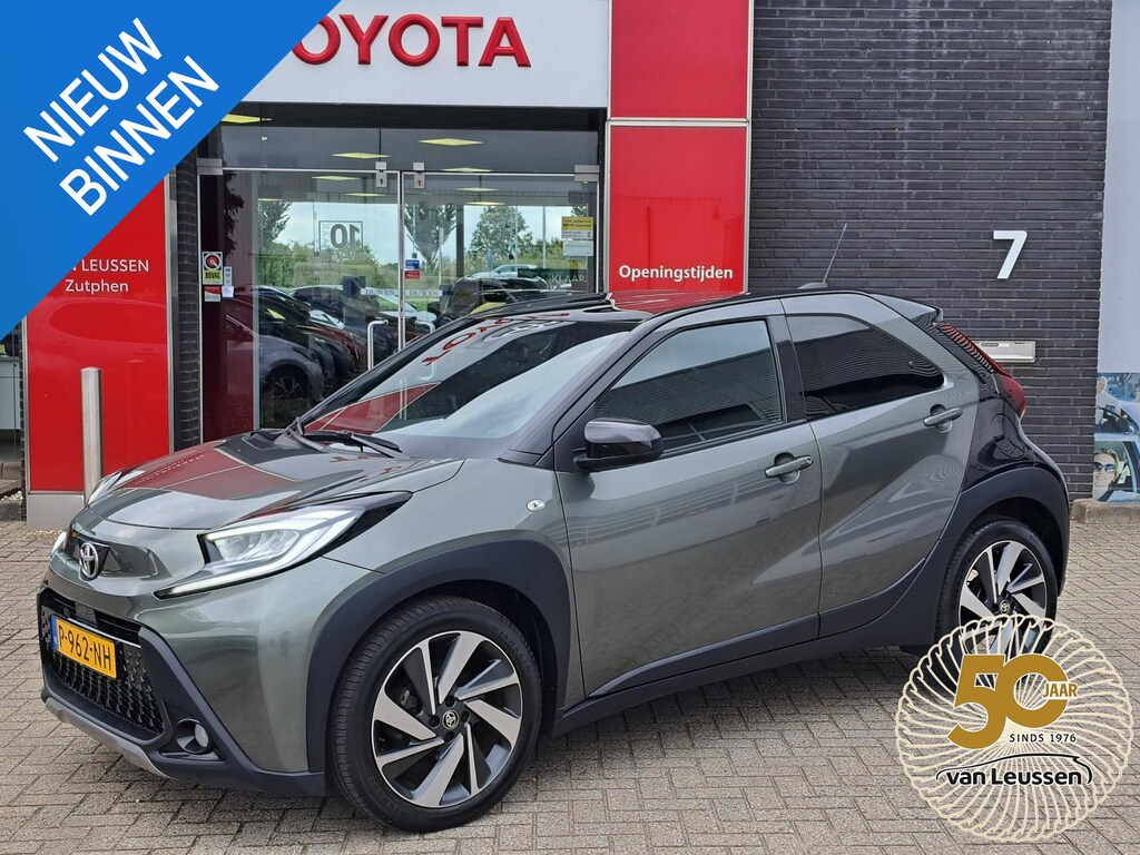Toyota Aygo X Envy Automaat AIRCO CAMERA AD-CRUISE APPLE/ANDROID TEL. DRAADLOOS LADEN