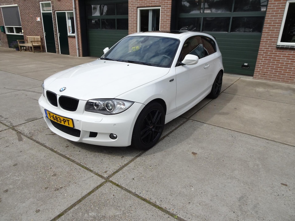 BMW 1-Serie 118i High Executive