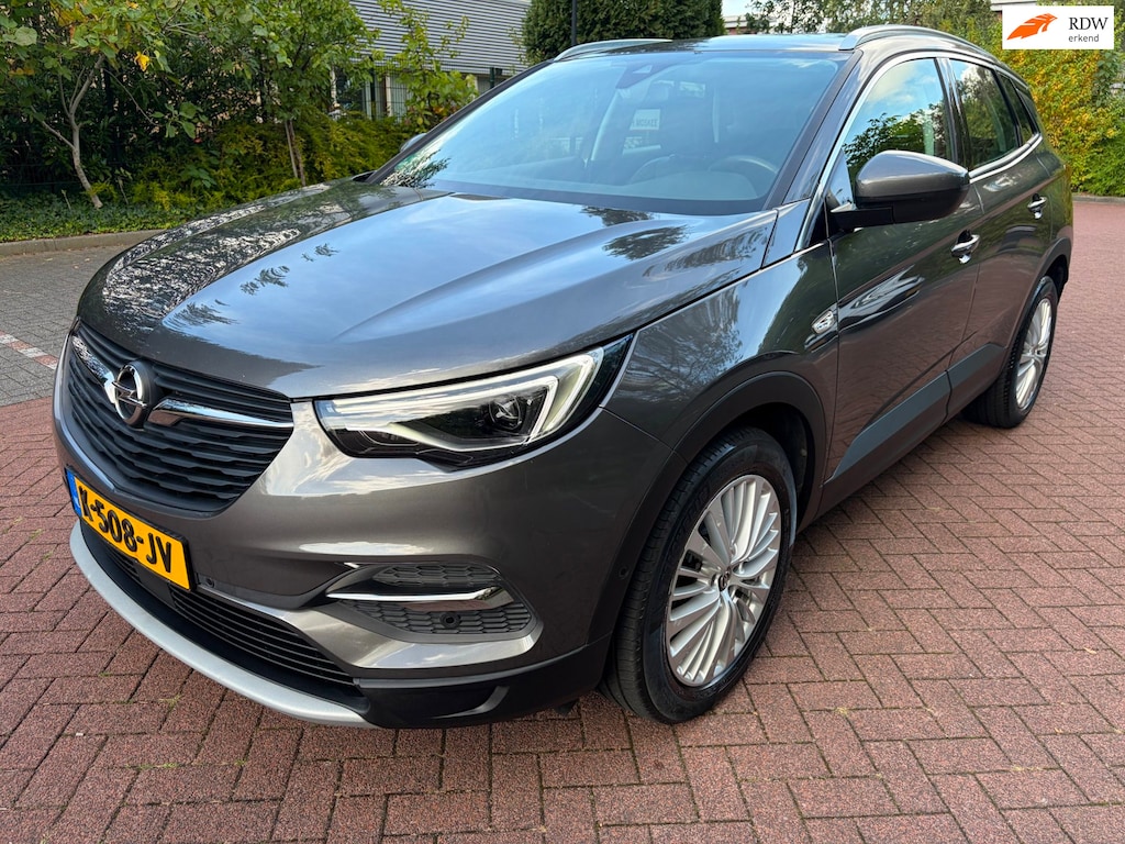 Opel Grandland X 1.2 Turbo Business Executive / Automaat / Auto Carplay / Stuurverw.