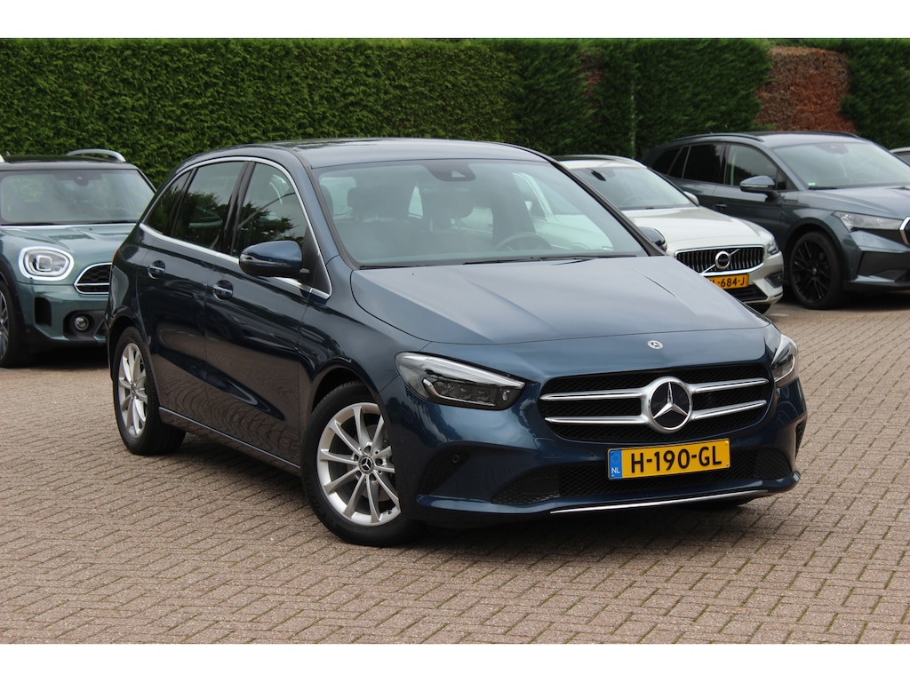 Mercedes-Benz B-klasse 180 Advantage / Camera / Bruin Leder / Matrix LED / 17'' / CarPlay / Virtual Cockpit / Cruise Control / Elektr. achterklep