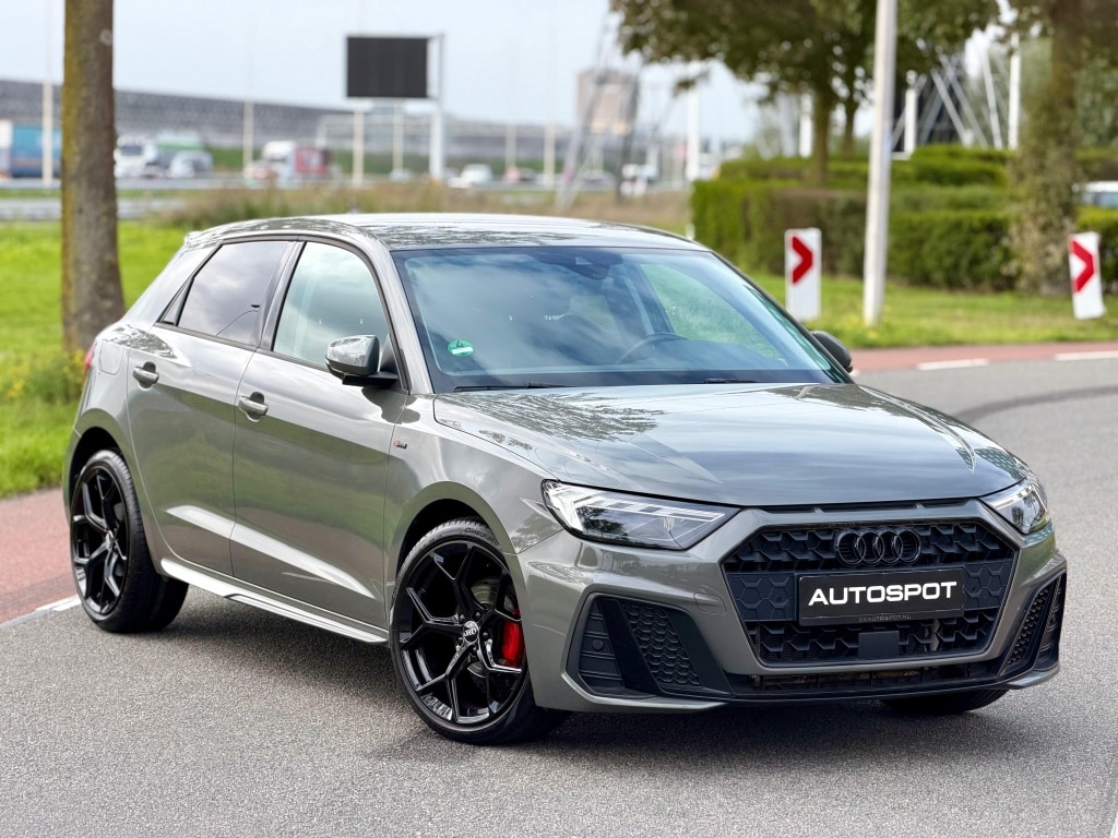 Audi A1 Sportback 25 TFSI S-Line Black Edition Clima Matrix Carplay