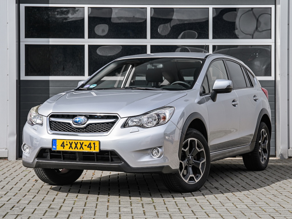Subaru XV 2.0i Luxury Plus AWD | Navi | Xenon | Camera | Climate control | Trekhaak | Stoelverwarming | Cruise control