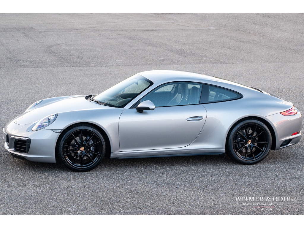 Porsche 911 3.0 Carrera 4 Wide-Body