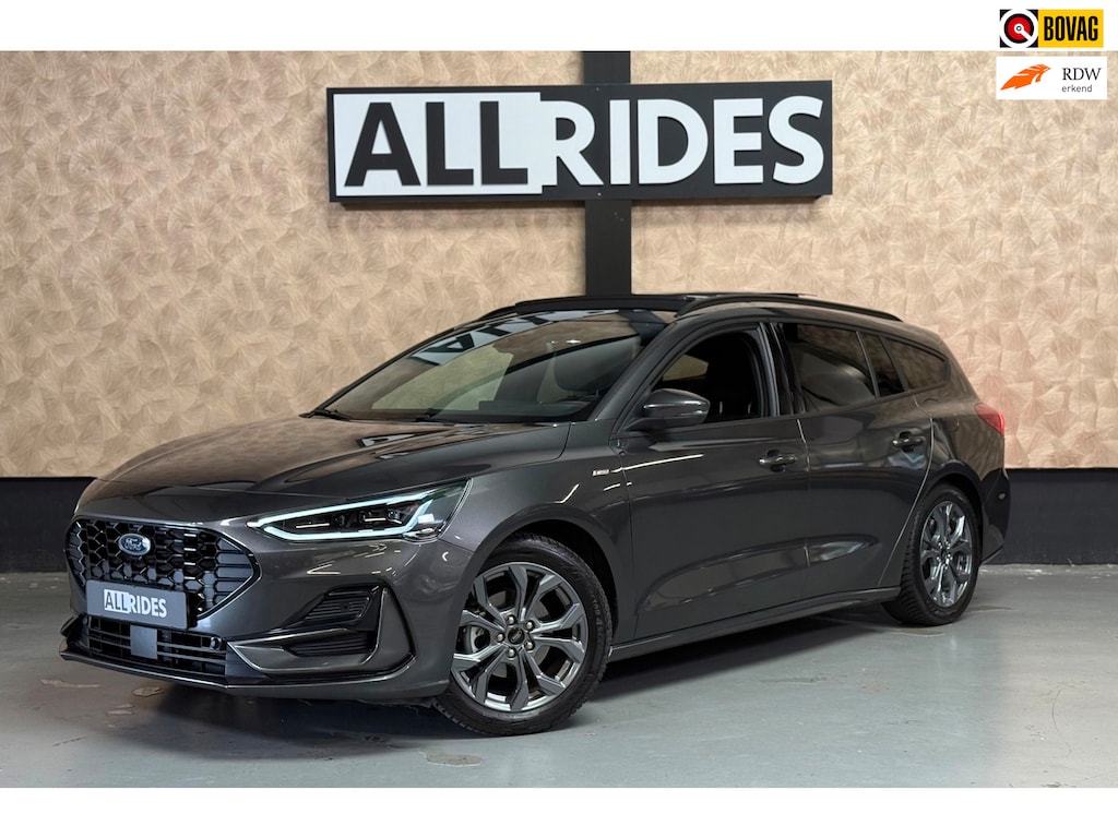 Ford Focus Wagon 1.0 EcoBoost Hybrid ST-Line | Led | Stoelverwarming | Carplay | Stuurverwarming | Parkeersensoren| Trekhaak