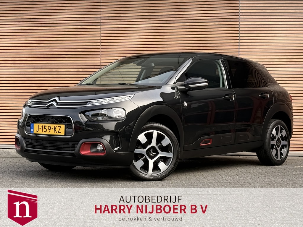 Citroën C4 Cactus 1.2 PureTech C-series Trekhaak / Camera / Clima / Carplay