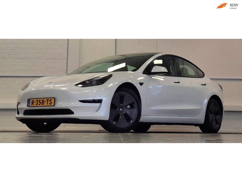 Tesla Model 3 Standard RWD Plus 60 kWh Faceflift