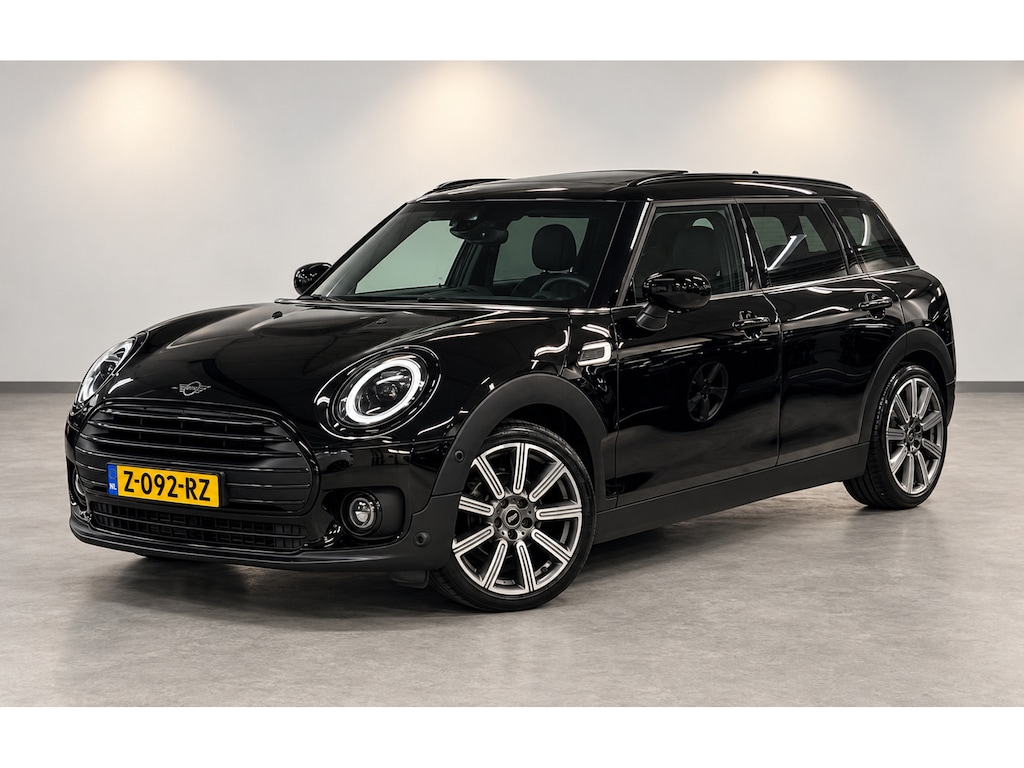 MINI Clubman 1.5 One MINI Yours | Pano | Navi | Carplay | Sfeerlicht | Stoelverw. | Leder | Dealer Onderhouden!