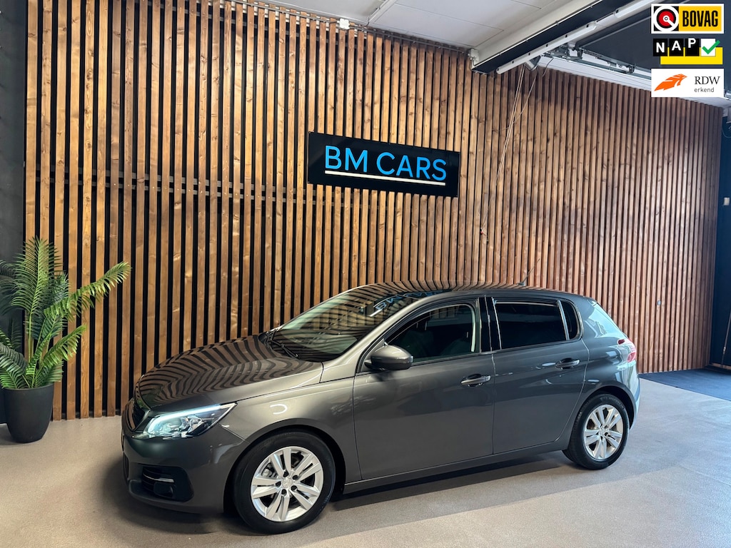 Peugeot 308 1.2 PureTech Panodak,Navi,Cruise