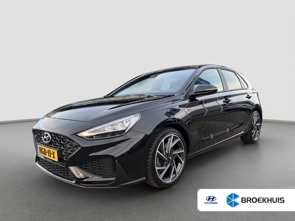 Hyundai i30 1.5 T-GDi 160pk MHEV N-Line Camera | Dodehoek detectie | Bestuurdersstoel met geheugen | Draadloos laden | LED lampen | Keyless entry | Navigatie | Stoelverwarming | Parkeersensoren voor en achter