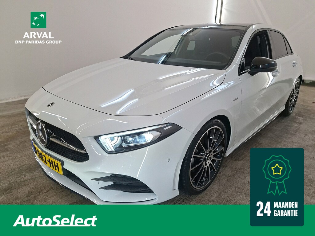 Mercedes-Benz A-klasse 200 163pk Business Solution Ultimate Edition AMG | Panoramadak |Elektrische stoelen | CarPlay| Keyless |19"