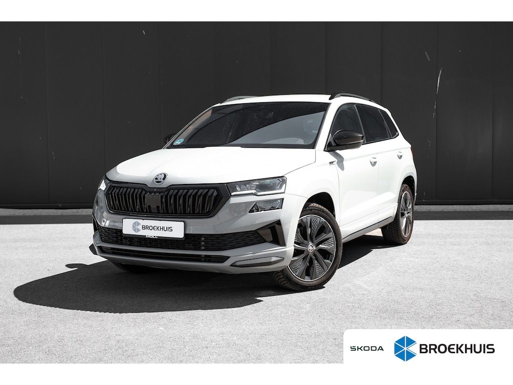 Skoda Karoq 1.5 TSI 7-DSG 150pk Sportline | Navi by App | Keyless | 18" | Stuur & Stoelverwarming | Parkeerhulp Achter