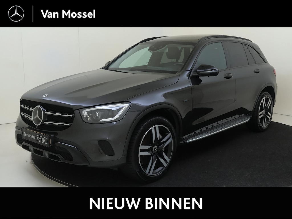 Mercedes-Benz GLC 300e 4MATIC / Panoramadak/ Night/ Memory/ DISTRONIC/ El. Trekhaak