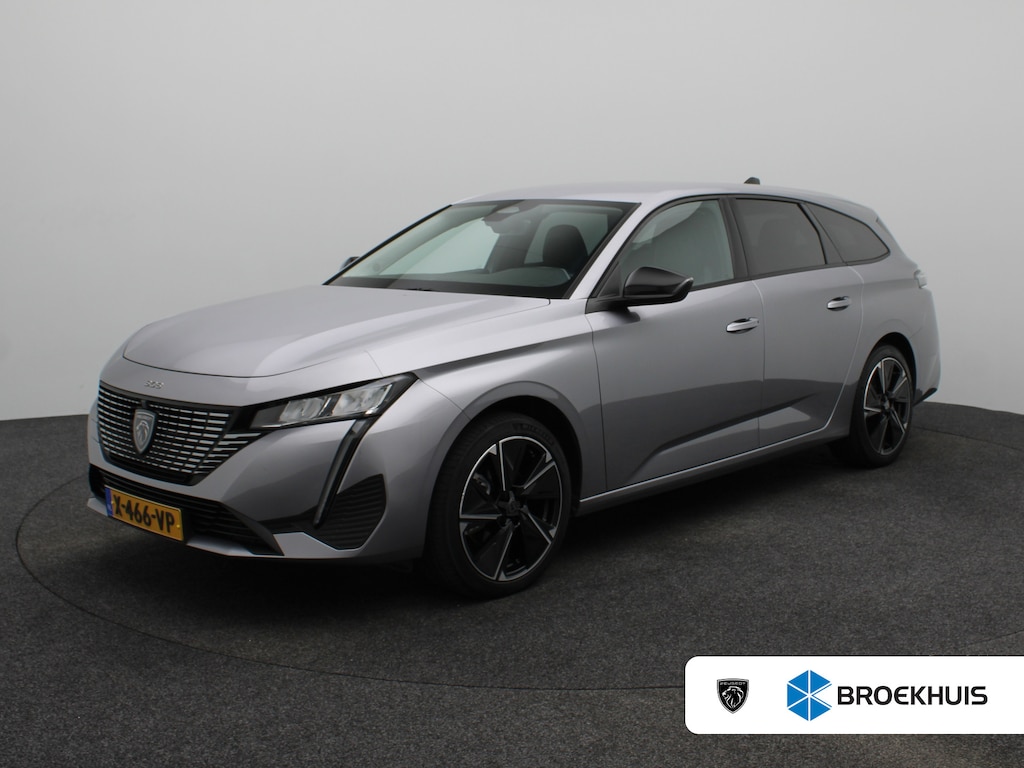 Peugeot e-308 Allure EV 54 kWh | SOH 93% | Stoelverwarming | Stuurverwarming | Navigatie | Verwamde Voorruit | Camera | Parkeersensoren Voor en Achter | 18" Lichtmetalen Velgen | Keyless