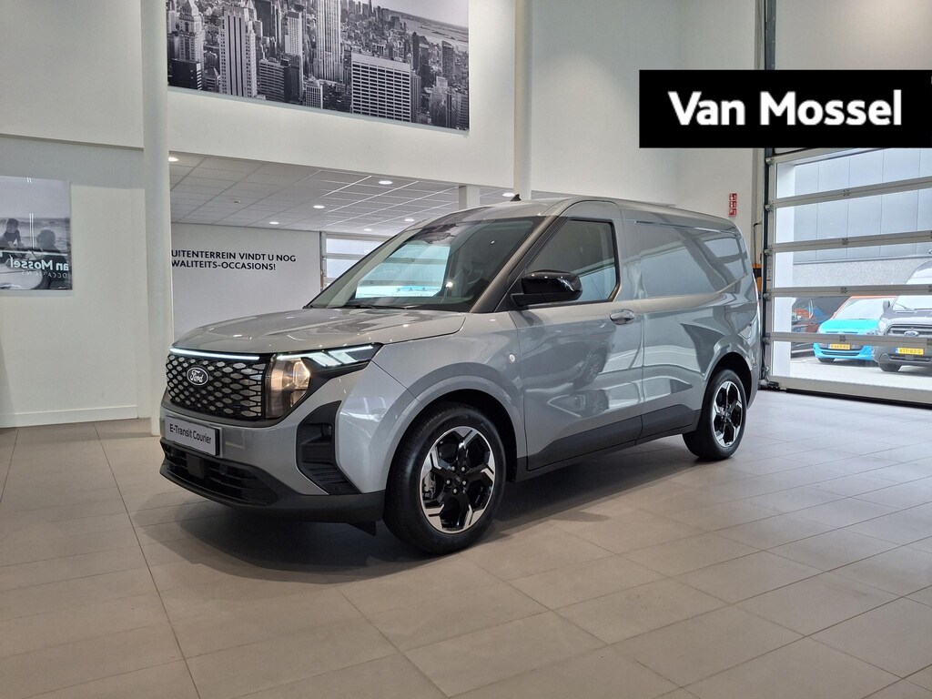 Ford Transit Courier E-Transit Limited 46 kWh | TREKHAAK | STOEL, STUUR EN VOORRUIT VERWARMING | 17 INCH LICHTMETALEN VELGEN | NAVIGATIE |